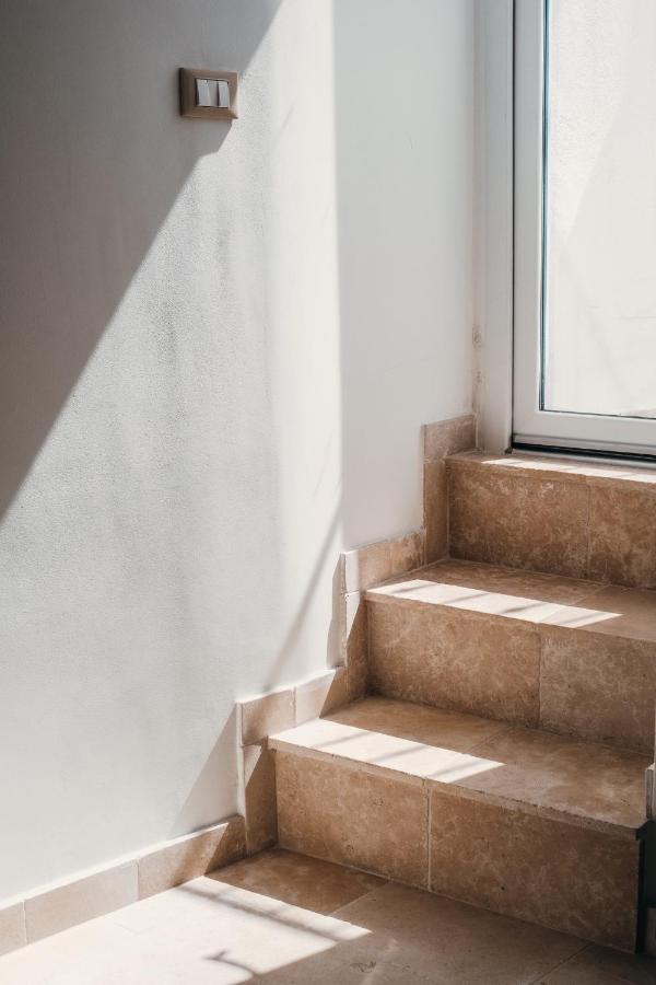Tetti Bianchi - Deva'S Suite Home Ostuni Eksteriør billede