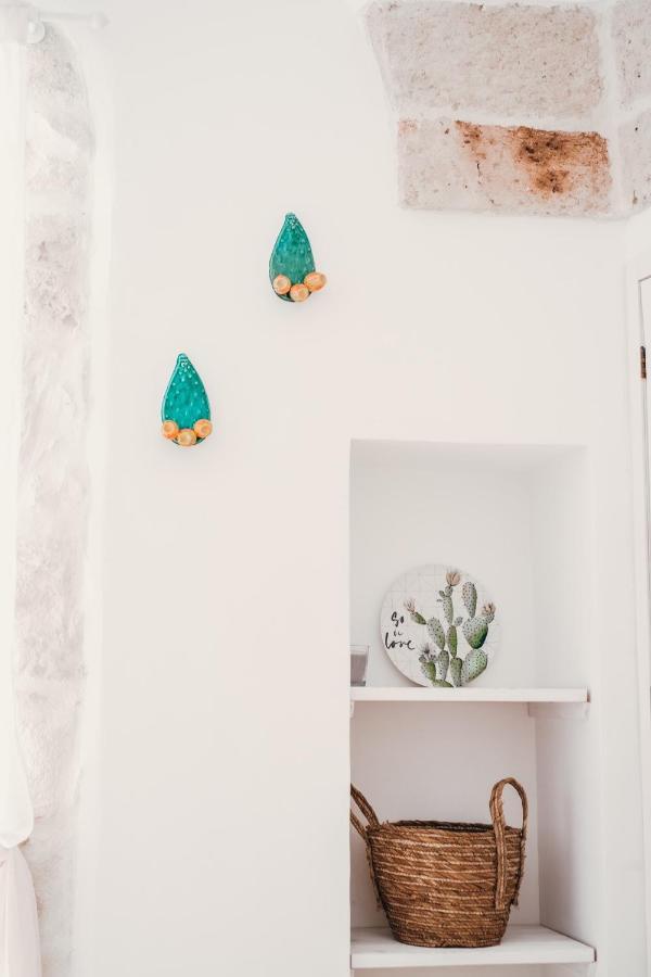 Tetti Bianchi - Deva'S Suite Home Ostuni Eksteriør billede